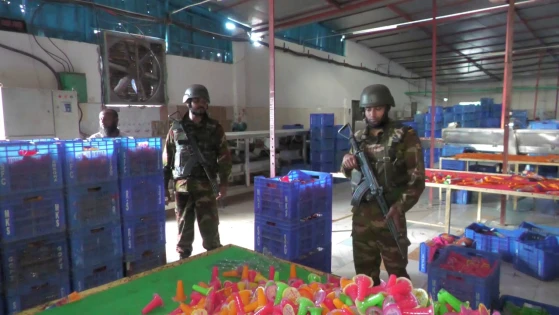 কানাইপুরে অবৈধ খাদ্যদ্রব্যের কারখানায় যৌথ বাহিনীর অভিযান